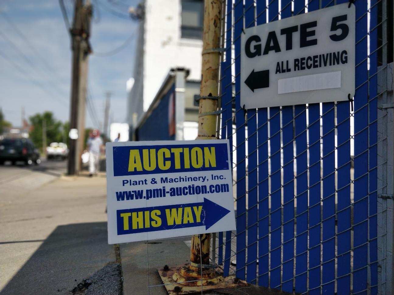 Jeffboat auction.jpg